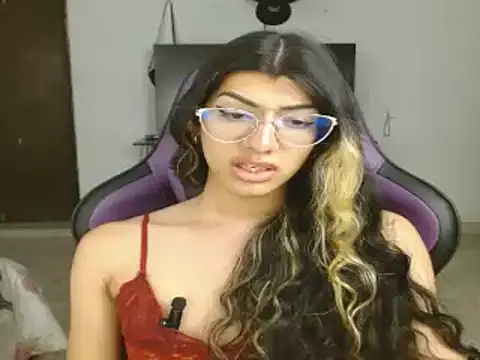 Snapshot of engielphoenis14 chatting on January 27, 2025, 12:48 pm engielphoenis14 online show from January 27, 2025, 12:48 pm