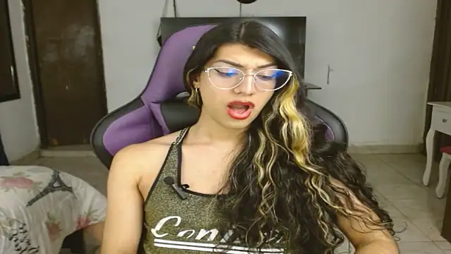 Snapshot of engielphoenis14 chatting on January 29, 2025, 12:24 pm engielphoenis14 online show from January 29, 2025, 12:24 pm