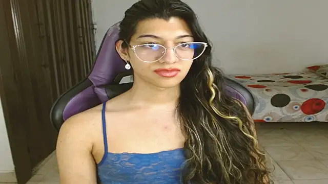 Snapshot of engielphoenis14 chatting on September 15, 2025, 10:21 pm engielphoenis14 online show from September 15, 2025, 10:21 pm