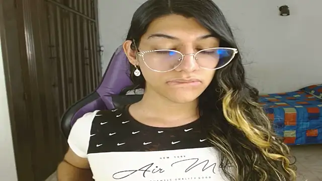 Snapshot of engielphoenis14 chatting on October 9, 2025, 10:41 pm engielphoenis14 online show from October 9, 2025, 10:41 pm