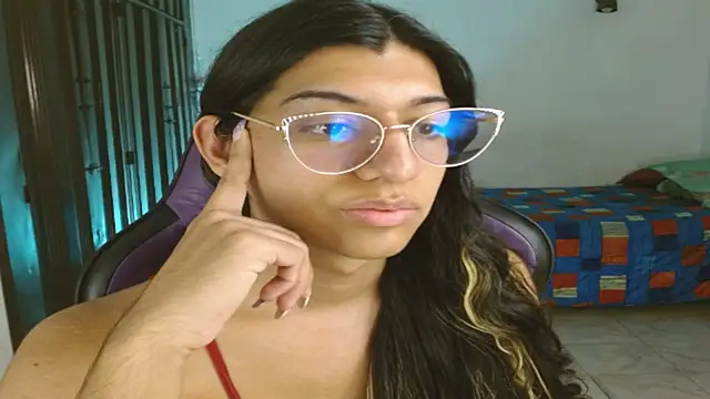 Snapshot of engielphoenis14 chatting on November 4, 2025, 9:47 pm engielphoenis14 online show from November 4, 2025, 9:47 pm