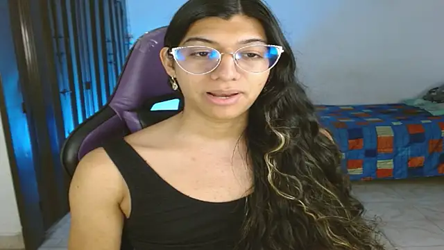 Snapshot of engielphoenis14 chatting on November 30, 2025, 12:14 am engielphoenis14 online show from November 30, 2025, 12:14 am