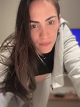 alessandra-a online show from September 13, 2025, 10:53 pm