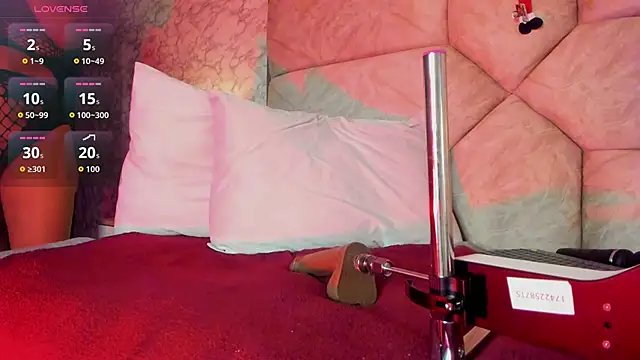 Snapshot of amatista__smith chatting on November 30, 2025, 5:50 pm amatista smith online show from November 30, 2025, 5:50 pm