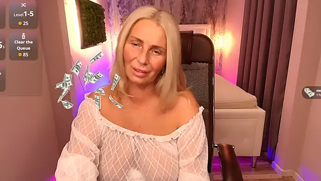 Scarlett Mai online show from September 10, 2025, 11:10 am