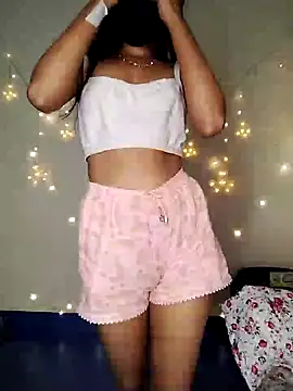 Jenny-Lucifer online show from January 22, 2025, 4:33 pm