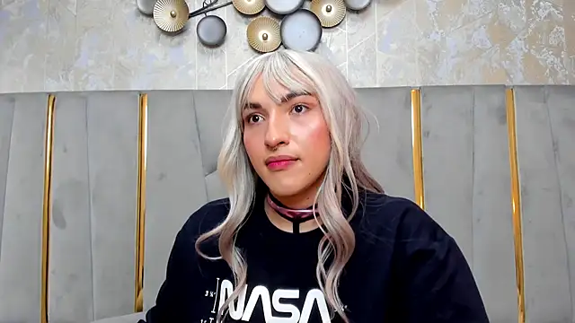 TomLondon  online show from January 29, 2025, 6:07 pm