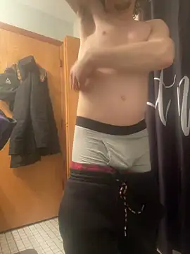 Snapshot of Lilsmokeshow017 chatting on February 3, 2025, 11:53 am Lilsmokeshow017 online show from February 3, 2025, 11:53 am