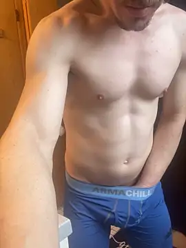 Snapshot of Lilsmokeshow017 chatting on February 6, 2025, 7:29 pm Lilsmokeshow017 online show from February 6, 2025, 7:29 pm