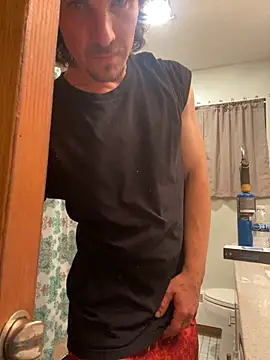 Snapshot of Lilsmokeshow017 chatting on September 14, 2025, 8:35 am Lilsmokeshow017 online show from September 14, 2025, 8:35 am