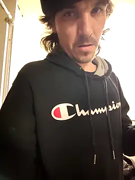 Snapshot of Lilsmokeshow017 chatting on October 28, 2025, 6:43 pm Lilsmokeshow017 online show from October 28, 2025, 6:43 pm