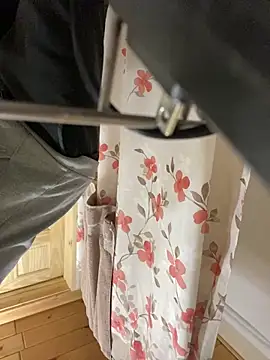 Snapshot of Lilsmokeshow017 chatting on December 1, 2025, 8:47 pm Lilsmokeshow017 online show from December 1, 2025, 8:47 pm