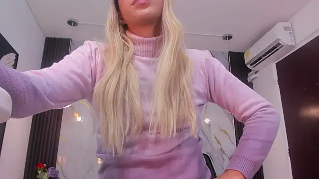 Tiff Valentine online show from February 2, 2025, 11:19 am