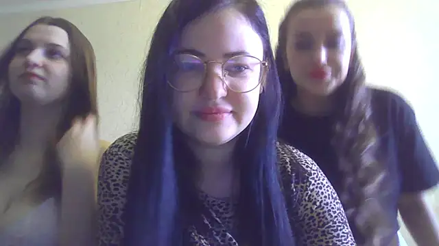 German Eva online show from March 10, 2025, 10:48 am