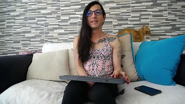 VioletaGomezCo online show from November 7, 2025, 2:17 pm