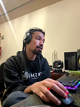 Snapshot of hotcamboy420 chatting on November 2, 2025, 8:44 pm hotcamboy420 online show from November 2, 2025, 8:44 pm