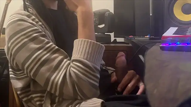 Snapshot of hotcamboy420 chatting on November 7, 2025, 3:39 am hotcamboy420 online show from November 7, 2025, 3:39 am