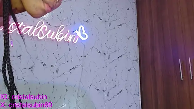 Snapshot of cristal_subin69 chatting on February 26, 2025, 8:33 pm cristal subin69 online show from February 26, 2025, 8:33 pm