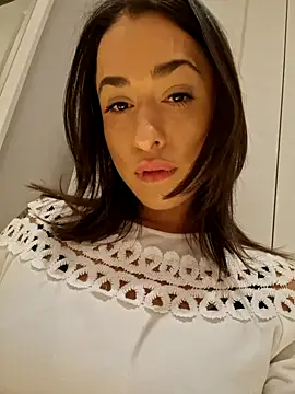 Snapshot of LydiaMaus96 chatting on November 14, 2025, 12:37 pm LydiaMaus96 online show from November 14, 2025, 12:37 pm