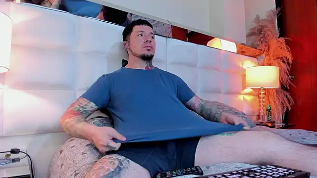 Adam tatto online show from October 30, 2025, 3:19 am