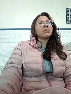 Snapshot of karlamorris_ chatting on February 6, 2025, 1:21 pm karlamorris online show from February 6, 2025, 1:21 pm