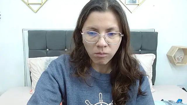 Snapshot of karlamorris_ chatting on March 7, 2025, 1:40 pm karlamorris online show from March 7, 2025, 1:40 pm