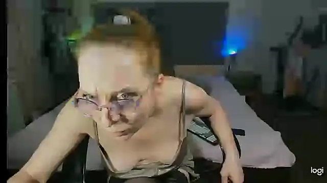 Snapshot of JessicaFamee chatting on January 29, 2025, 11:35 pm JessicaFamee online show from January 29, 2025, 11:35 pm