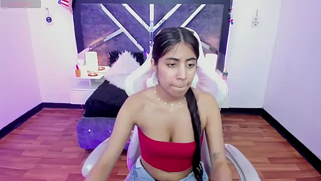 Snapshot of lunitaa18 chatting on February 21, 2025, 1:33 am lunitaa18 online show from February 21, 2025, 1:33 am