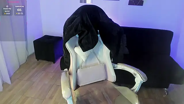 Snapshot of lunitaa18 chatting on October 21, 2025, 8:53 pm lunitaa18 online show from October 21, 2025, 8:53 pm