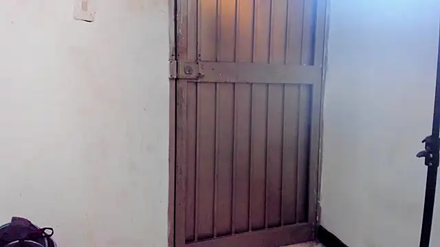 EvaxEmma online show from February 24, 2025, 1:31 pm