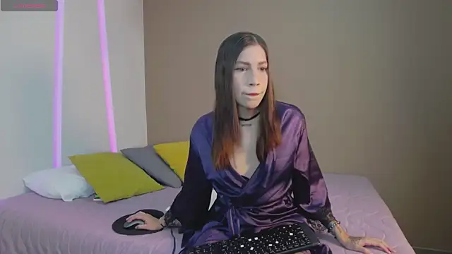 Snapshot of LynnSam_ chatting on February 1, 2025, 1:55 am LynnSam online show from February 1, 2025, 1:55 am