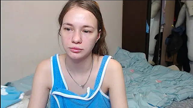 leila bambi  online show from February 18, 2025, 11:08 pm