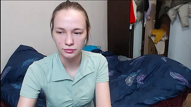 leila bambi  online show from March 12, 2025, 1:47 am