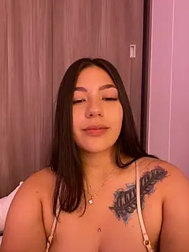 Snapshot of Latina_vanessa chatting on January 12, 2025, 12:39 am Latina vanessa online show from January 12, 2025, 12:39 am