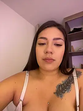Snapshot of Latina_vanessa chatting on March 4, 2025, 1:55 am Latina vanessa online show from March 4, 2025, 1:55 am