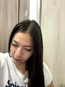 Snapshot of Latina_vanessa chatting on November 20, 2025, 11:26 pm Latina vanessa online show from November 20, 2025, 11:26 pm