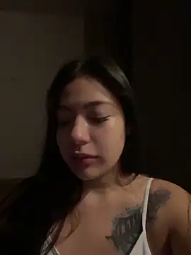 Snapshot of Latina_vanessa chatting on December 14, 2025, 9:25 am Latina vanessa online show from December 14, 2025, 9:25 am