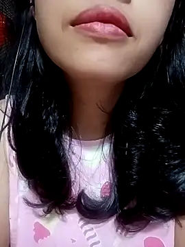 Snapshot of Hana_love20 chatting on October 29, 2025, 6:31 pm Hana love20 online show from October 29, 2025, 6:31 pm