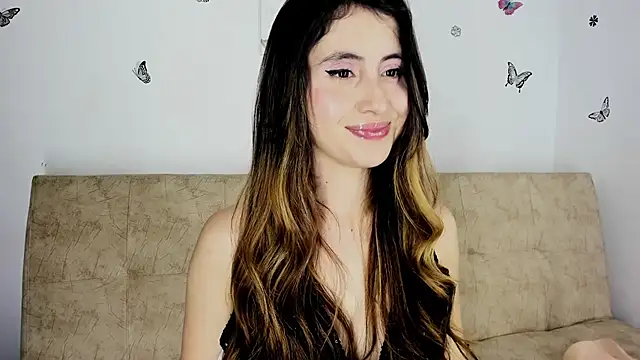 Snapshot of Nicol_Swift_ chatting on December 7, 2024, 6:10 am Nicol Swift online show from December 7, 2024, 6:10 am