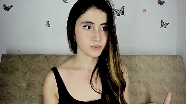 Snapshot of Nicol_Swift_ chatting on December 16, 2024, 5:49 am Nicol Swift online show from December 16, 2024, 5:49 am