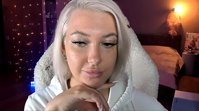 Snapshot of tykioty_Miley chatting on January 29, 2025, 5:13 pm tykioty Miley online show from January 29, 2025, 5:13 pm