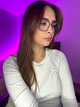 soy paulina online show from September 14, 2025, 4:33 am