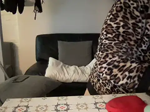 EroticVenetian online show from March 10, 2025, 11:16 pm