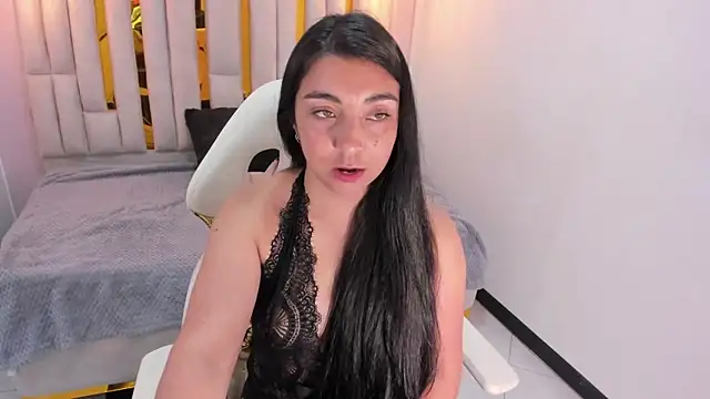 Snapshot of Karla_hernandez_ chatting on February 7, 2025, 5:07 pm Karla hernandez online show from February 7, 2025, 5:07 pm