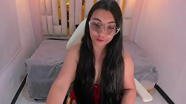 Snapshot of Karla_hernandez_ chatting on February 14, 2025, 5:03 pm Karla hernandez online show from February 14, 2025, 5:03 pm