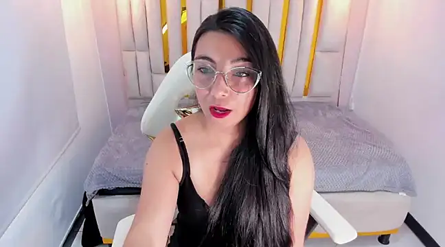 Snapshot of Karla_hernandez_ chatting on March 7, 2025, 2:12 pm Karla hernandez online show from March 7, 2025, 2:12 pm