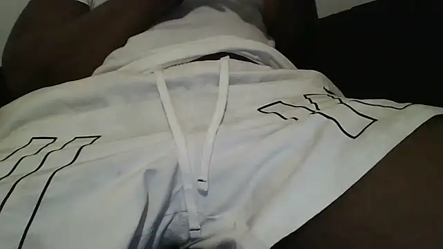 Snapshot of ThatDickSexy2 chatting on October 26, 2025, 12:38 am ThatDickSexy2 online show from October 26, 2025, 12:38 am