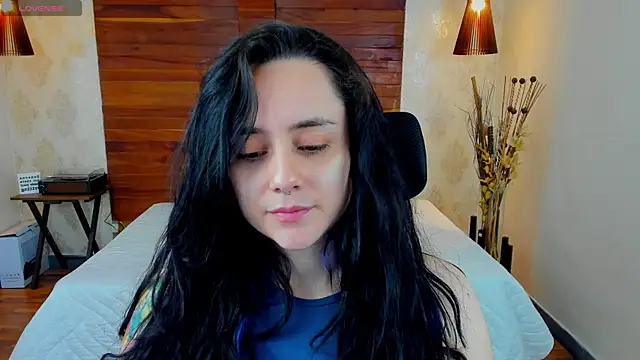 Snapshot of KatherineBond chatting on January 29, 2025, 12:22 am KatherineBond online show from January 29, 2025, 12:22 am