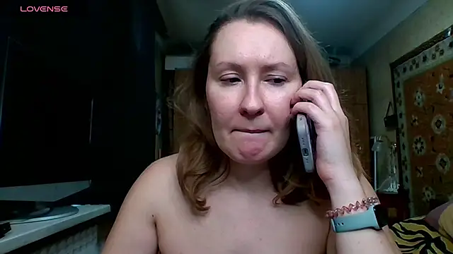 Snapshot of AnnaXLovers chatting on January 10, 2025, 12:36 pm AnnaXLovers online show from January 10, 2025, 12:36 pm