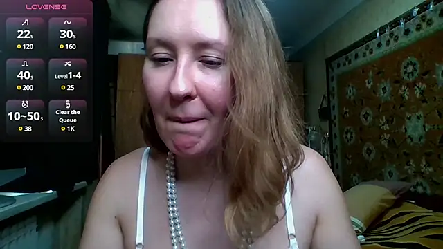 Snapshot of AnnaXLovers chatting on February 17, 2025, 12:48 pm AnnaXLovers online show from February 17, 2025, 12:48 pm